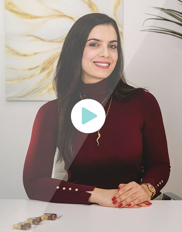 healthy snack (Dattes-Amandes -raisins secs-oranges déshydratés)